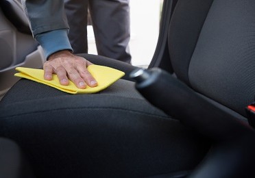 Comment nettoyer sièges tissus voiture
